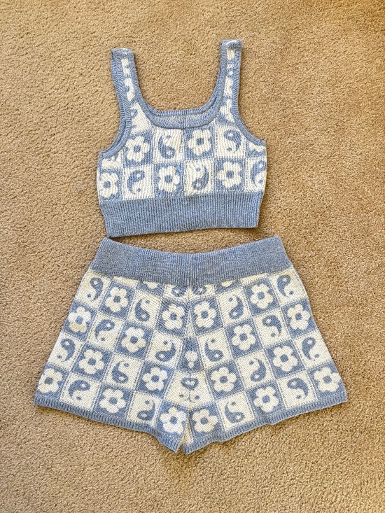 American Eagle Outfitters Tops - American Eagle Knit Tank Top and Short Sets Blue /white Sz M
